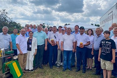 Сергей Аверкиев: «У Оренбуржья есть огромный потенциал по развитию пчеловодства»